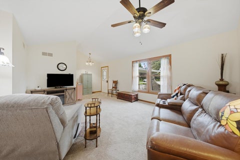 Tiny photo for 24208 W Frances Court, Shorewood, IL 60404 (MLS # 12734230)