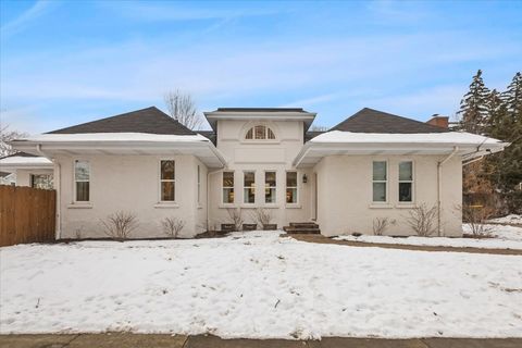 925 Elm Street Winnetka IL 60093