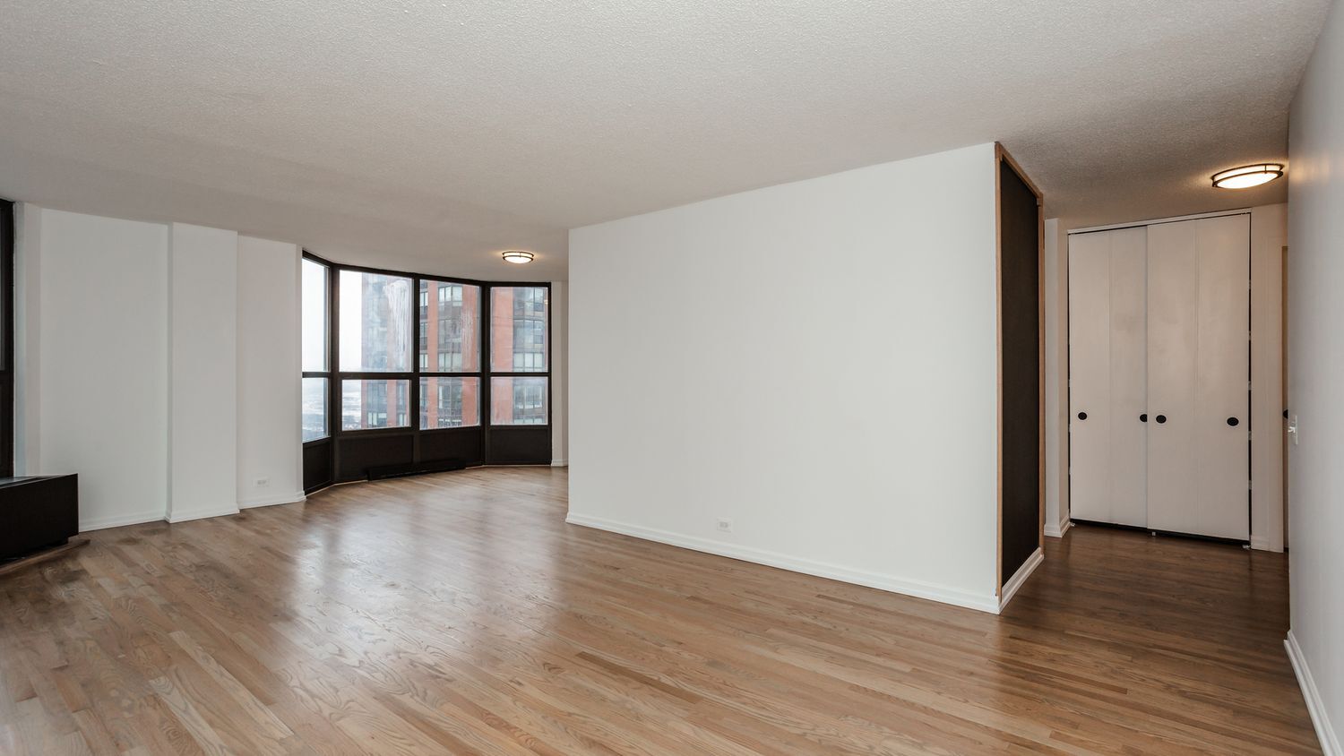 899 S Plymouth Court 1508