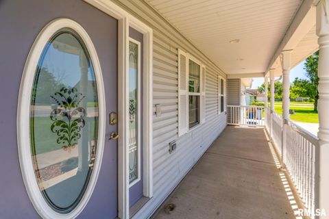 Tiny photo for 309 EVERGREEN Trail, Herrin, IL 62948 (MLS # EB460655)