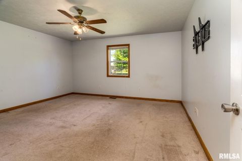 Tiny photo for 309 EVERGREEN Trail, Herrin, IL 62948 (MLS # EB460655)