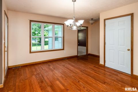 Tiny photo for 309 EVERGREEN Trail, Herrin, IL 62948 (MLS # EB460655)