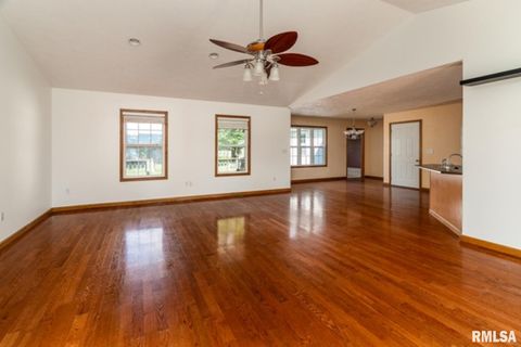 Tiny photo for 309 EVERGREEN Trail, Herrin, IL 62948 (MLS # EB460655)