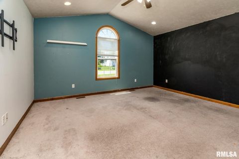 Tiny photo for 309 EVERGREEN Trail, Herrin, IL 62948 (MLS # EB460655)