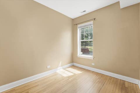 Tiny photo for 7404 N Oakley Avenue #1, Chicago, IL 60645 (MLS # 12671597)