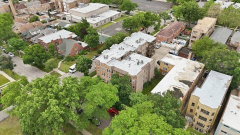 Tiny photo for 7404 N Oakley Avenue #1, Chicago, IL 60645 (MLS # 12671597)