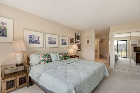 Tiny photo for 2 The Court Of Harborside #207, Northbrook, IL 60062 (MLS # 12599341)