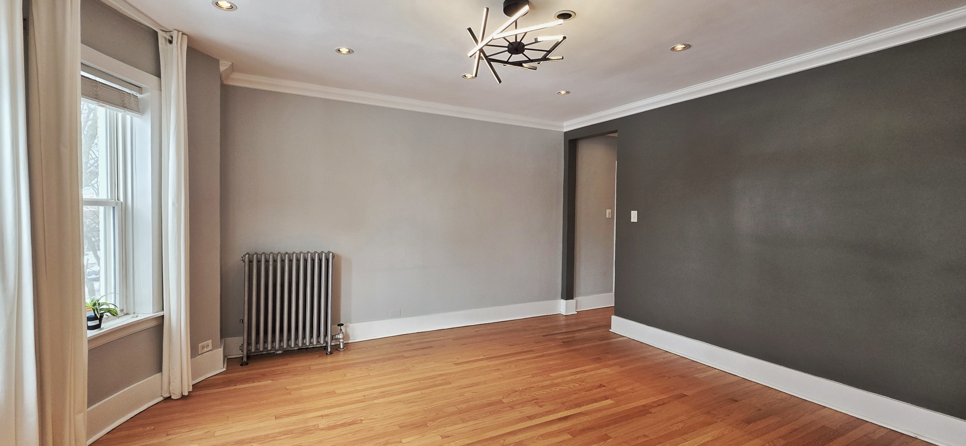 6049 N Talman Avenue 3B