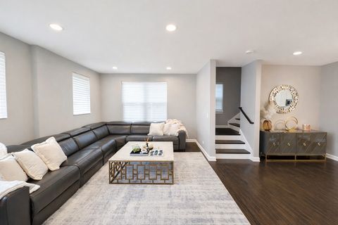 Tiny photo for 1209 Parker Road, Glenview, IL 60025 (MLS # 12631526)
