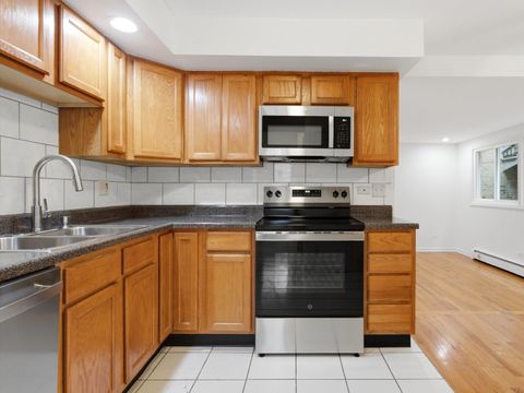 Tiny photo for 714 N Austin Boulevard, Oak Park, IL 60302 (MLS # 12692562)