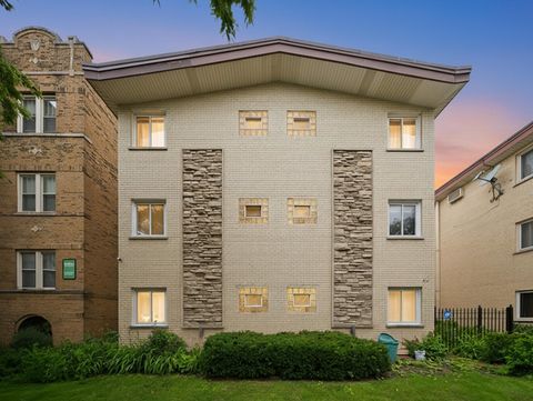 Tiny photo for 714 N Austin Boulevard, Oak Park, IL 60302 (MLS # 12692562)