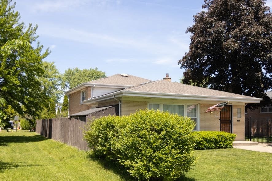 5940 W 88th Place