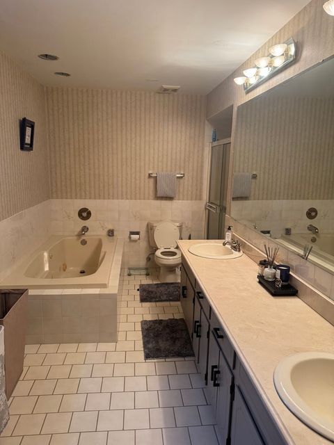 Tiny photo for 8208 W Park Avenue, Niles, IL 60714 (MLS # 12532898)