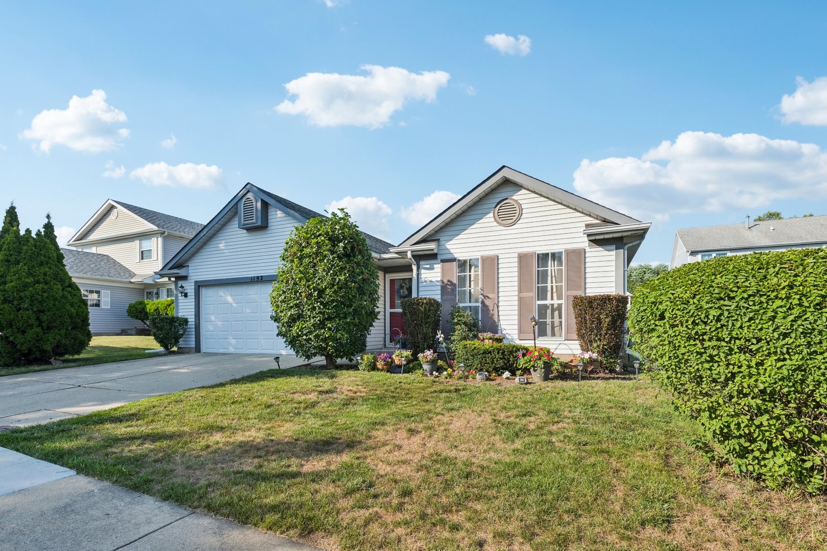 1192 Sumac Trail