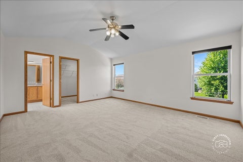 Tiny photo for 2812 Plante Road, North Aurora, IL 60542 (MLS # 12622658)