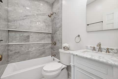 Tiny photo for 958 W Willow Street #4, Chicago, IL 60614 (MLS # 12714207)