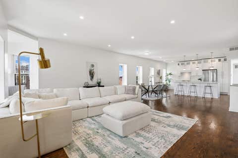 Tiny photo for 958 W Willow Street #4, Chicago, IL 60614 (MLS # 12714207)