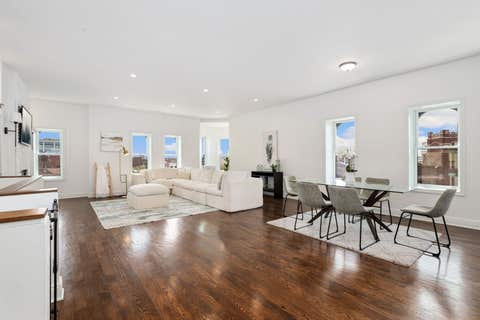 Tiny photo for 958 W Willow Street #4, Chicago, IL 60614 (MLS # 12714207)