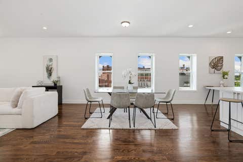 Tiny photo for 958 W Willow Street #4, Chicago, IL 60614 (MLS # 12714207)