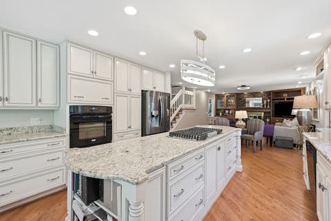Tiny photo for 3580 Londonderry Court, Hoffman Estates, IL 60067 (MLS # 12701100)
