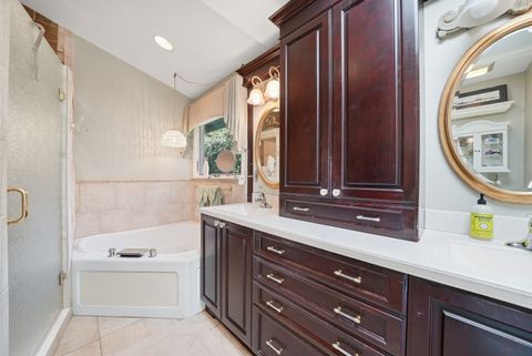 Tiny photo for 3580 Londonderry Court, Hoffman Estates, IL 60067 (MLS # 12701100)