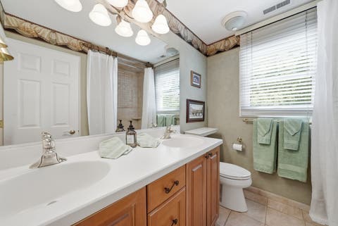 Tiny photo for 3580 Londonderry Court, Hoffman Estates, IL 60067 (MLS # 12701100)