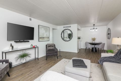 Tiny photo for 8000 Woodglen Lane #101, Downers Grove, IL 60516 (MLS # 12478679)