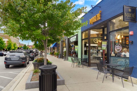 Tiny photo for 445 N Park Boulevard #2C, Glen Ellyn, IL 60137 (MLS # 12766838)