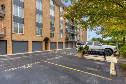 Tiny photo for 445 N Park Boulevard #2C, Glen Ellyn, IL 60137 (MLS # 12766838)