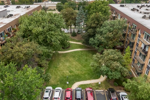 Tiny photo for 445 N Park Boulevard #2C, Glen Ellyn, IL 60137 (MLS # 12766838)