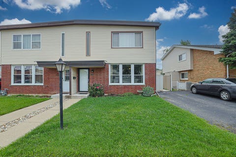 Photo of 9389 Hamlin Avenue, Des Plaines, IL 60016 (MLS # 12732995)