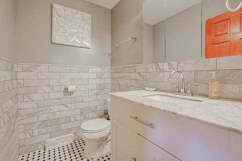 Tiny photo for 9389 Hamlin Avenue, Des Plaines, IL 60016 (MLS # 12732995)