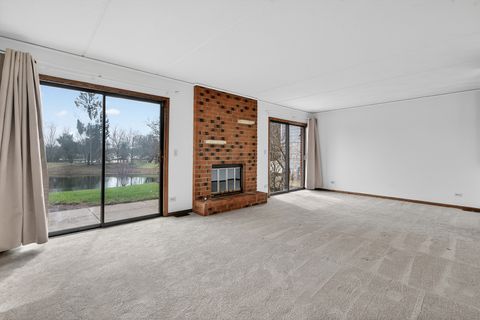 Tiny photo for 755 Whalom Lane #2c2, Schaumburg, IL 60173 (MLS # 12602948)