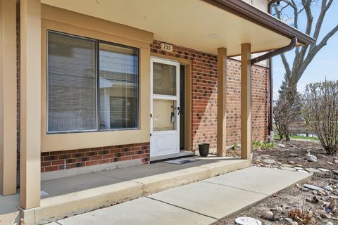 Tiny photo for 755 Whalom Lane #2c2, Schaumburg, IL 60173 (MLS # 12602948)