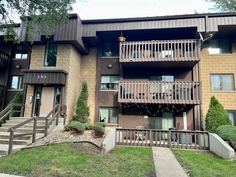 Photo of 101 Caterpillar Drive #2C, Joliet, IL 60436 (MLS # 12760237)