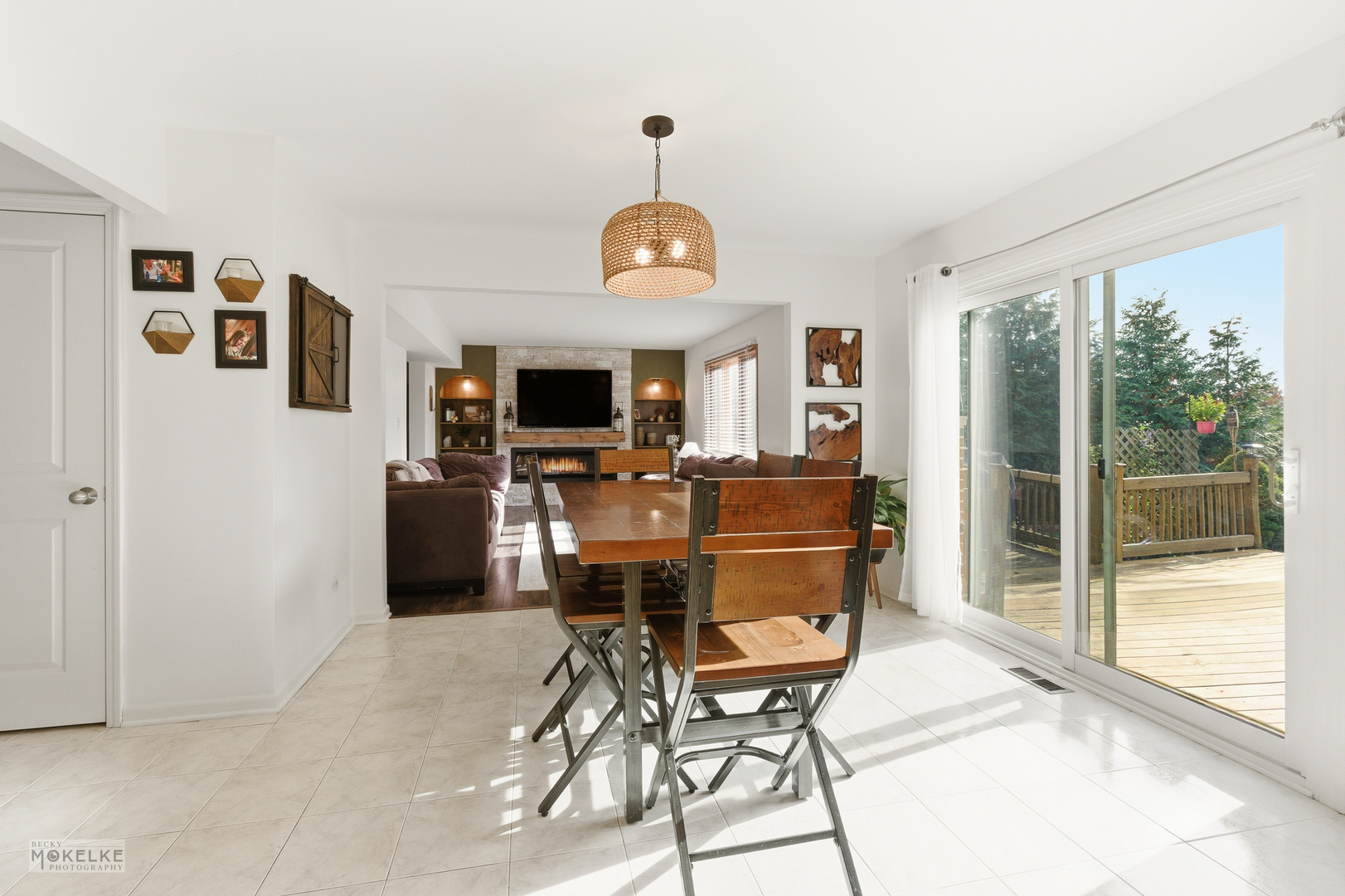 Minooka, Illinois 60447, United States, 4 Bedrooms Bedrooms, ,3 BathroomsBathrooms,Residential,Active,242157