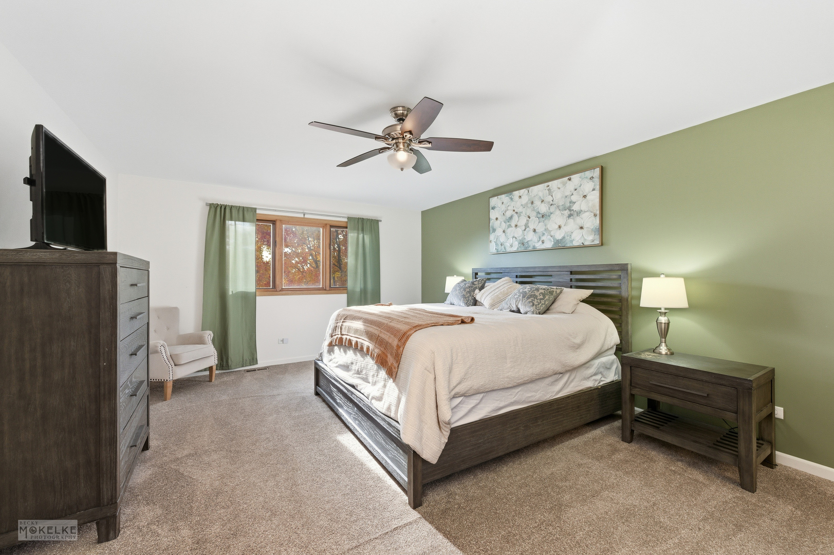 Minooka, Illinois 60447, United States, 4 Bedrooms Bedrooms, ,3 BathroomsBathrooms,Residential,Active,242157