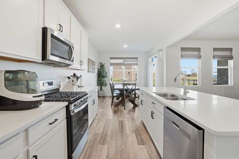 Tiny photo for 26213 S Castle Boulevard, Manhattan, IL 60442 (MLS # 12599004)