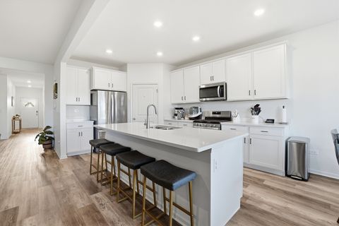 Tiny photo for 26213 S Castle Boulevard, Manhattan, IL 60442 (MLS # 12599004)