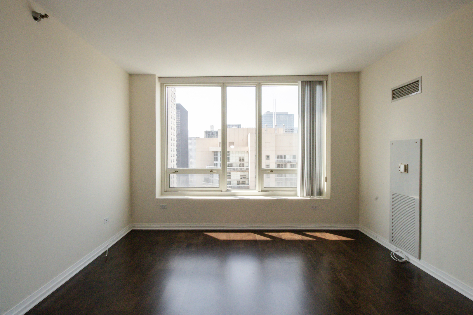 33 W ONTARIO Street 38C