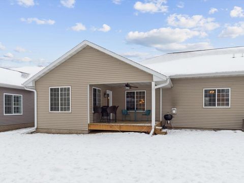 Tiny photo for 116 W Pinehurst Drive, Eldridge, IA 52748 (MLS # 100000348)