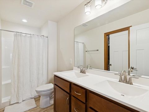 Tiny photo for 116 W Pinehurst Drive, Eldridge, IA 52748 (MLS # 100000348)