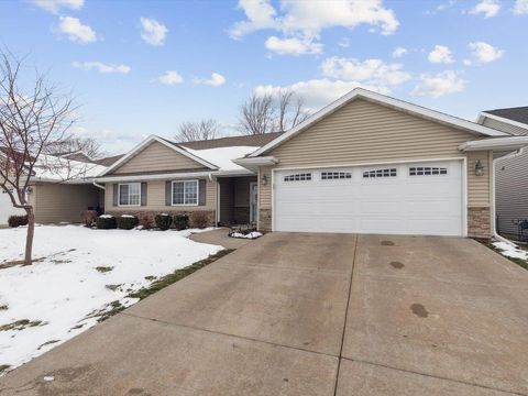 Tiny photo for 116 W Pinehurst Drive, Eldridge, IA 52748 (MLS # 100000348)