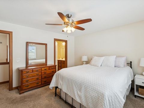 Tiny photo for 116 W Pinehurst Drive, Eldridge, IA 52748 (MLS # 100000348)