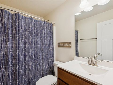 Tiny photo for 116 W Pinehurst Drive, Eldridge, IA 52748 (MLS # 100000348)