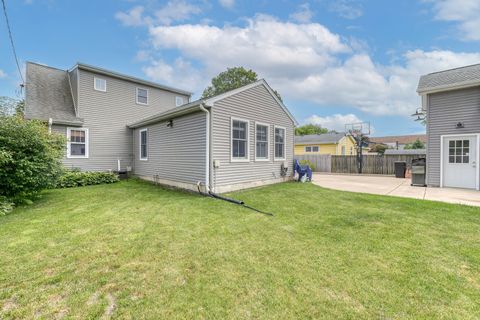 Tiny photo for 624 N Lincoln Avenue, Geneva, IL 60134 (MLS # 12681853)