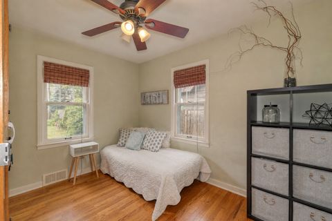 Tiny photo for 624 N Lincoln Avenue, Geneva, IL 60134 (MLS # 12681853)
