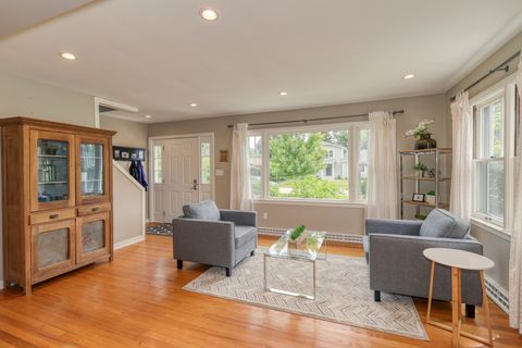 Tiny photo for 624 N Lincoln Avenue, Geneva, IL 60134 (MLS # 12681853)