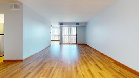 Tiny photo for 600 Naples Court #608, Glenview, IL 60025 (MLS # 12491812)