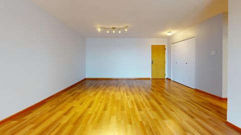 Tiny photo for 600 Naples Court #608, Glenview, IL 60025 (MLS # 12491812)